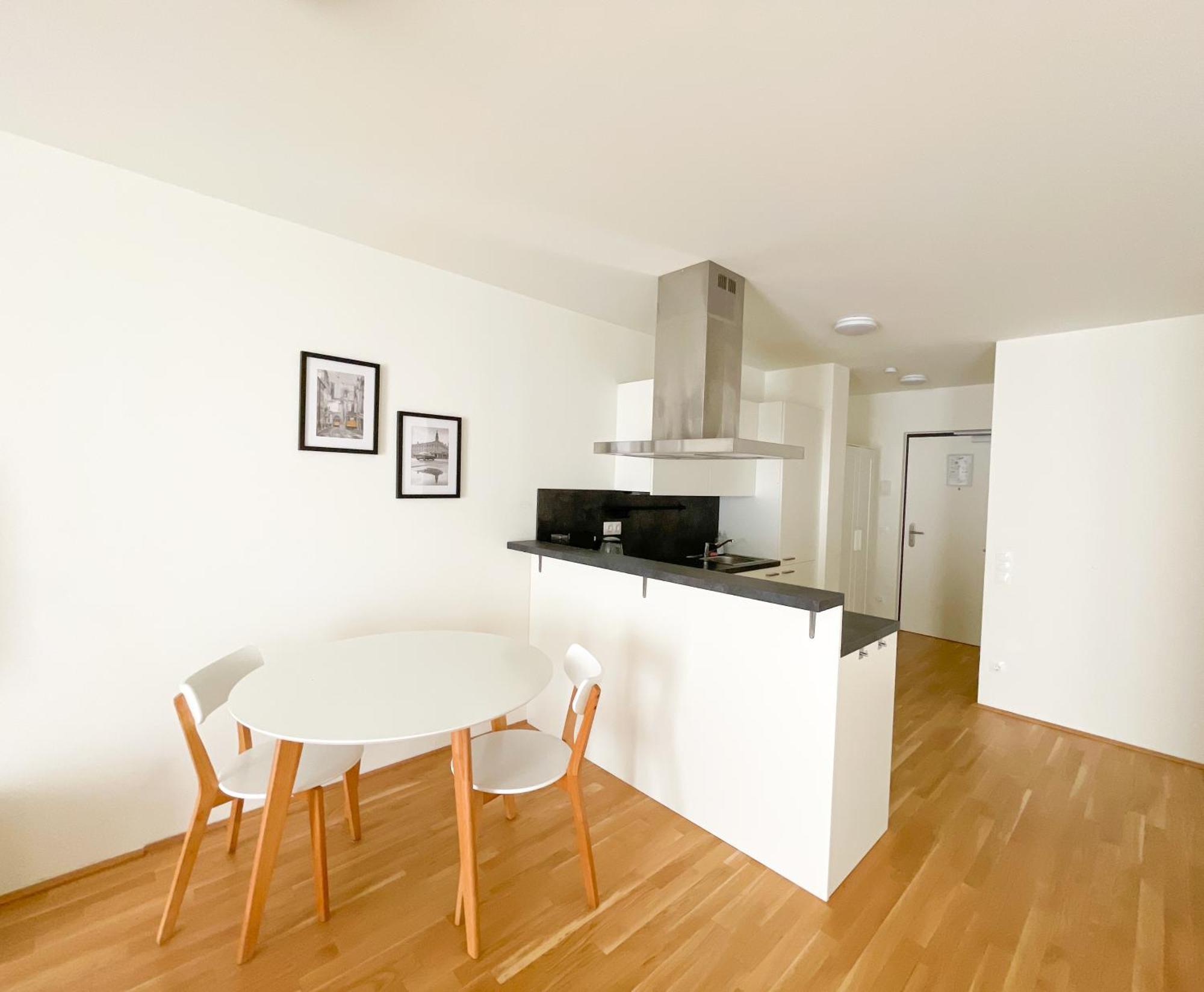 Whats-App Self-Check-In - 1Br Apartment, Near Airport,15 Min To Center Виена Стая снимка